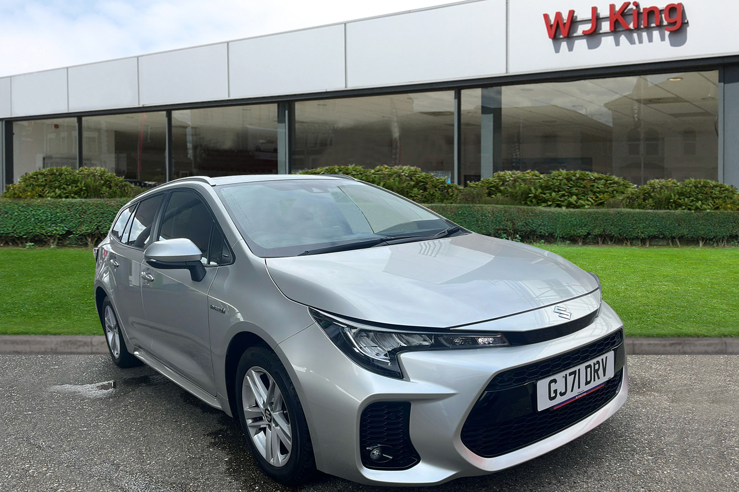 Main listing image - Suzuki Swace