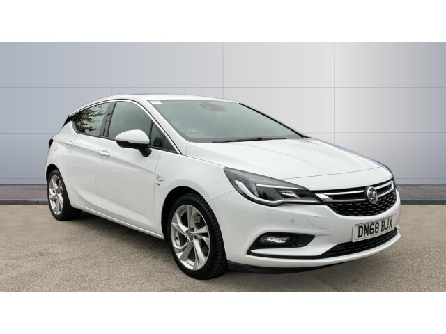 Main listing image - Vauxhall Astra