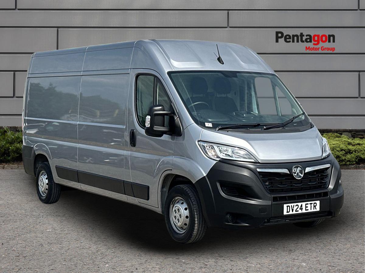 Main listing image - Vauxhall Movano