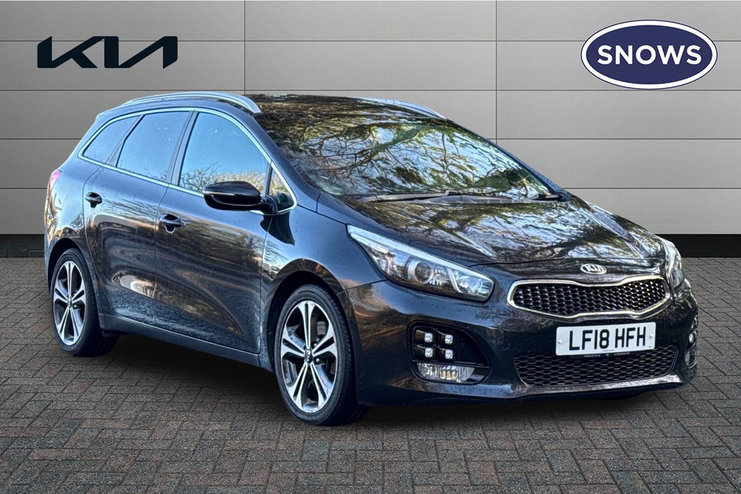 Main listing image - Kia Ceed SW
