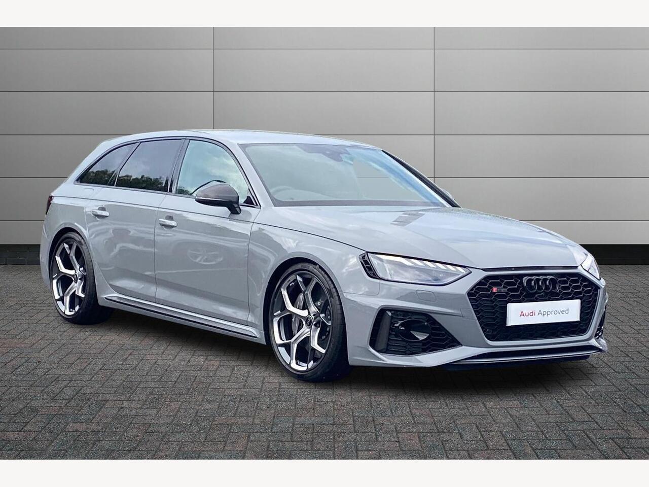 Main listing image - Audi RS4