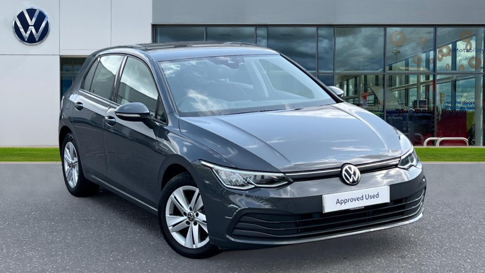 Main listing image - Volkswagen Golf