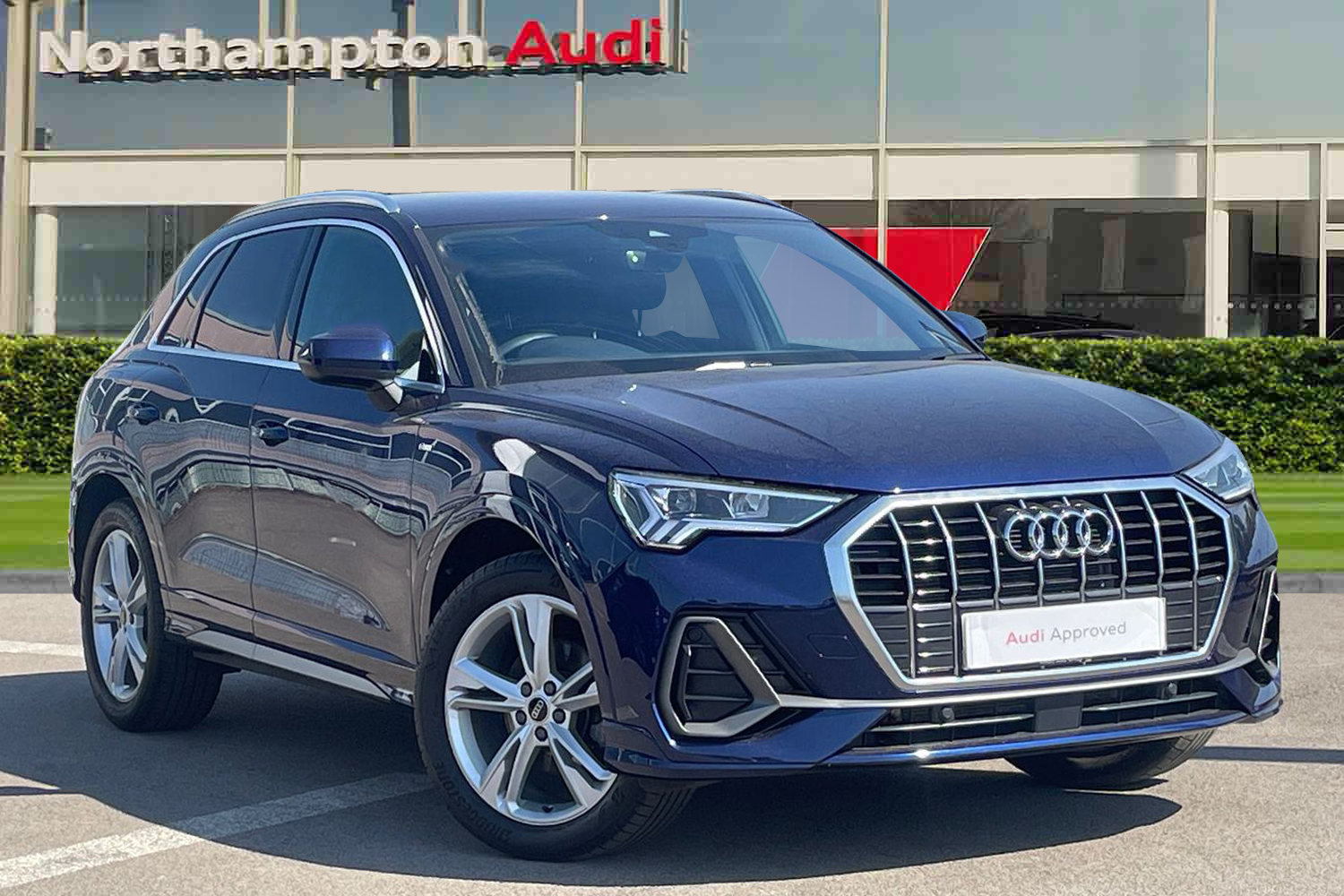 Main listing image - Audi Q3