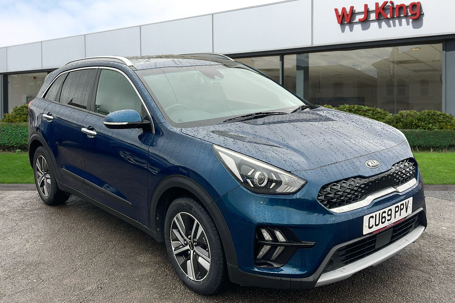 Main listing image - Kia Niro