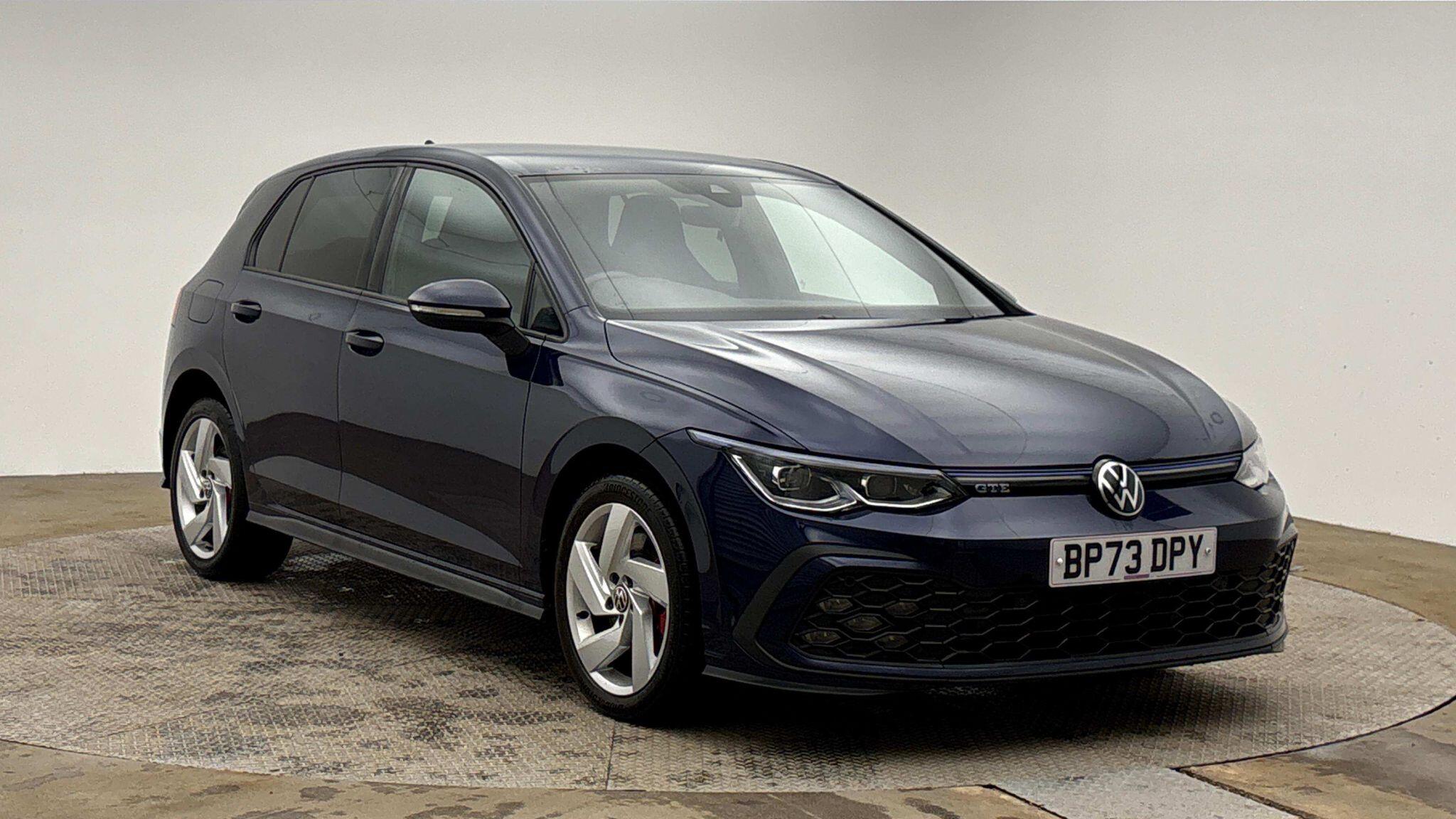 Main listing image - Volkswagen Golf GTE