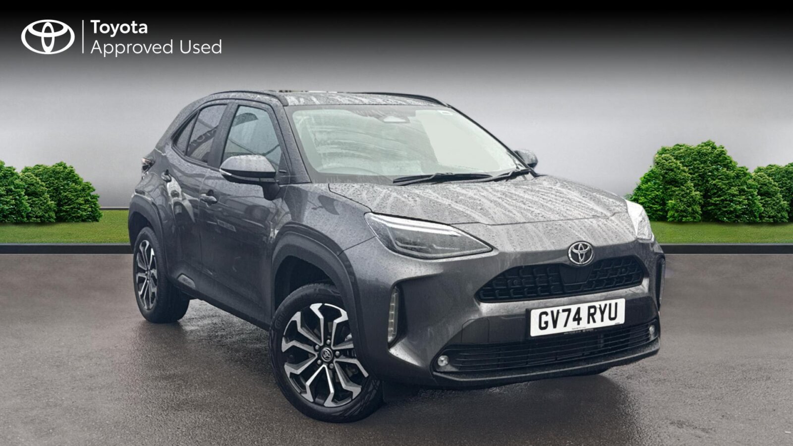 Main listing image - Toyota Yaris Cross