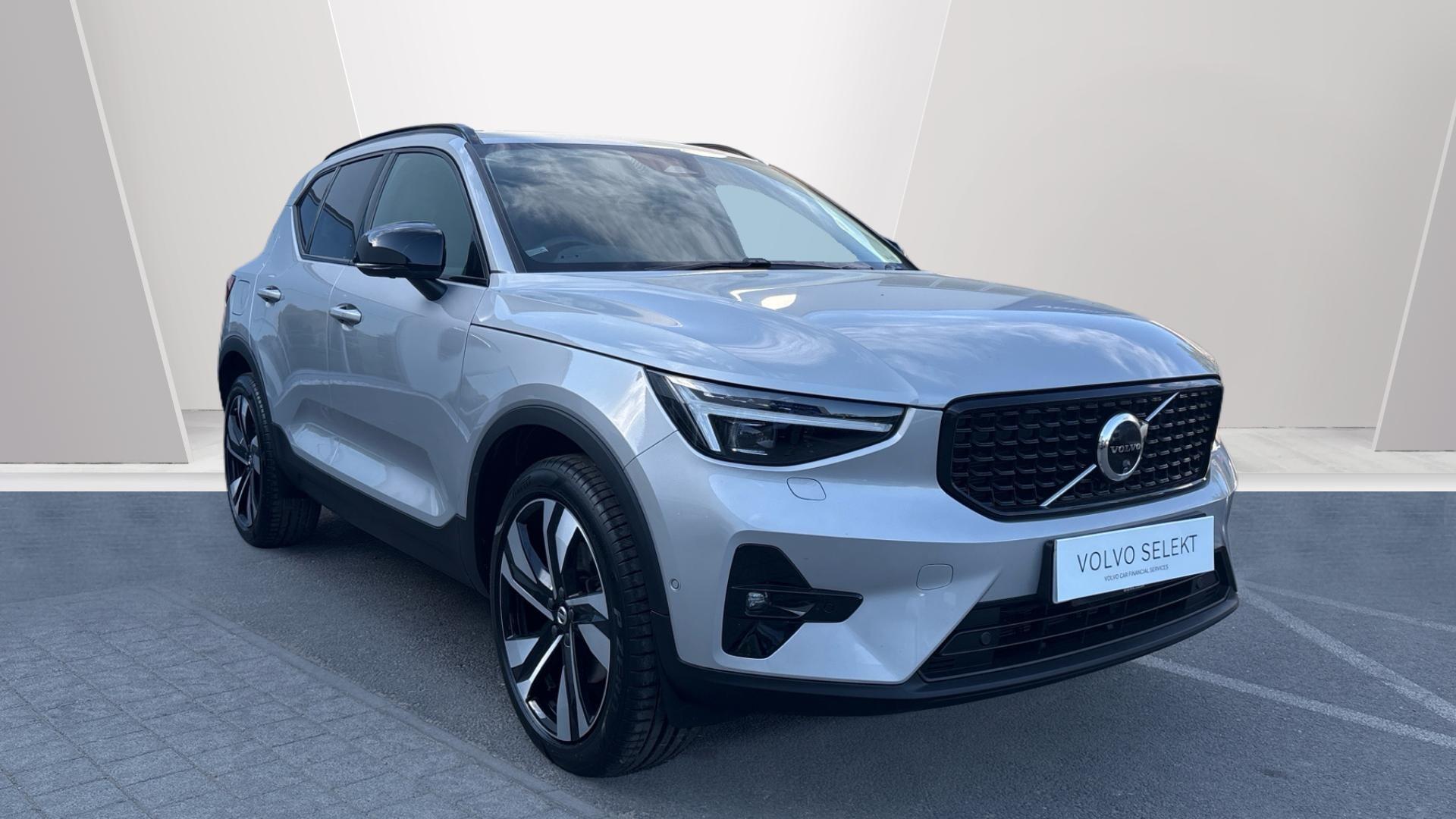 Main listing image - Volvo XC40