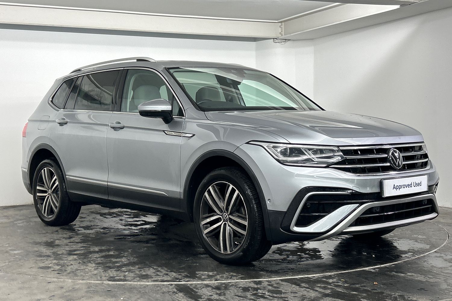 Main listing image - Volkswagen Tiguan Allspace