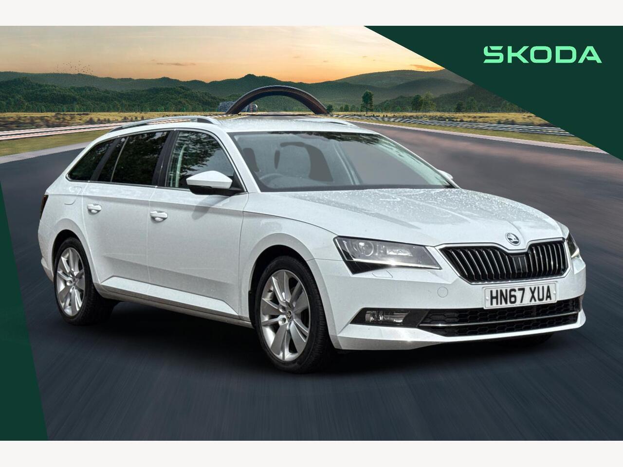 Main listing image - Skoda Superb Estate