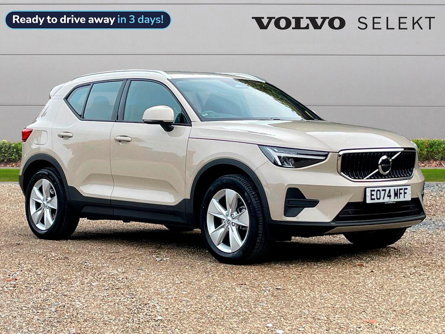 Main listing image - Volvo XC40