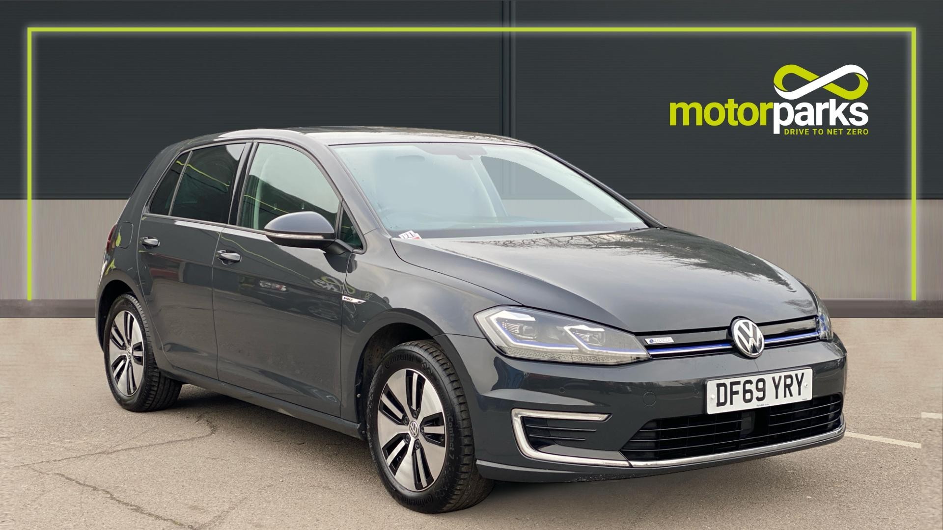 Main listing image - Volkswagen e-Golf