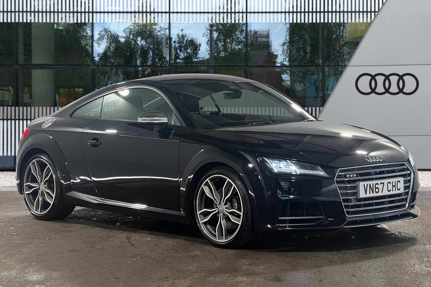 Main listing image - Audi TT S