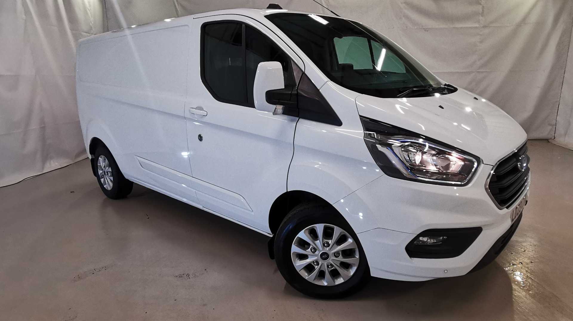 Main listing image - Ford Transit Custom