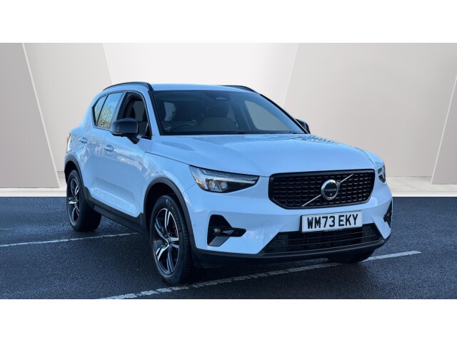 Main listing image - Volvo XC40