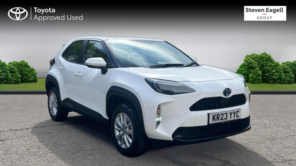 Main listing image - Toyota Yaris Cross