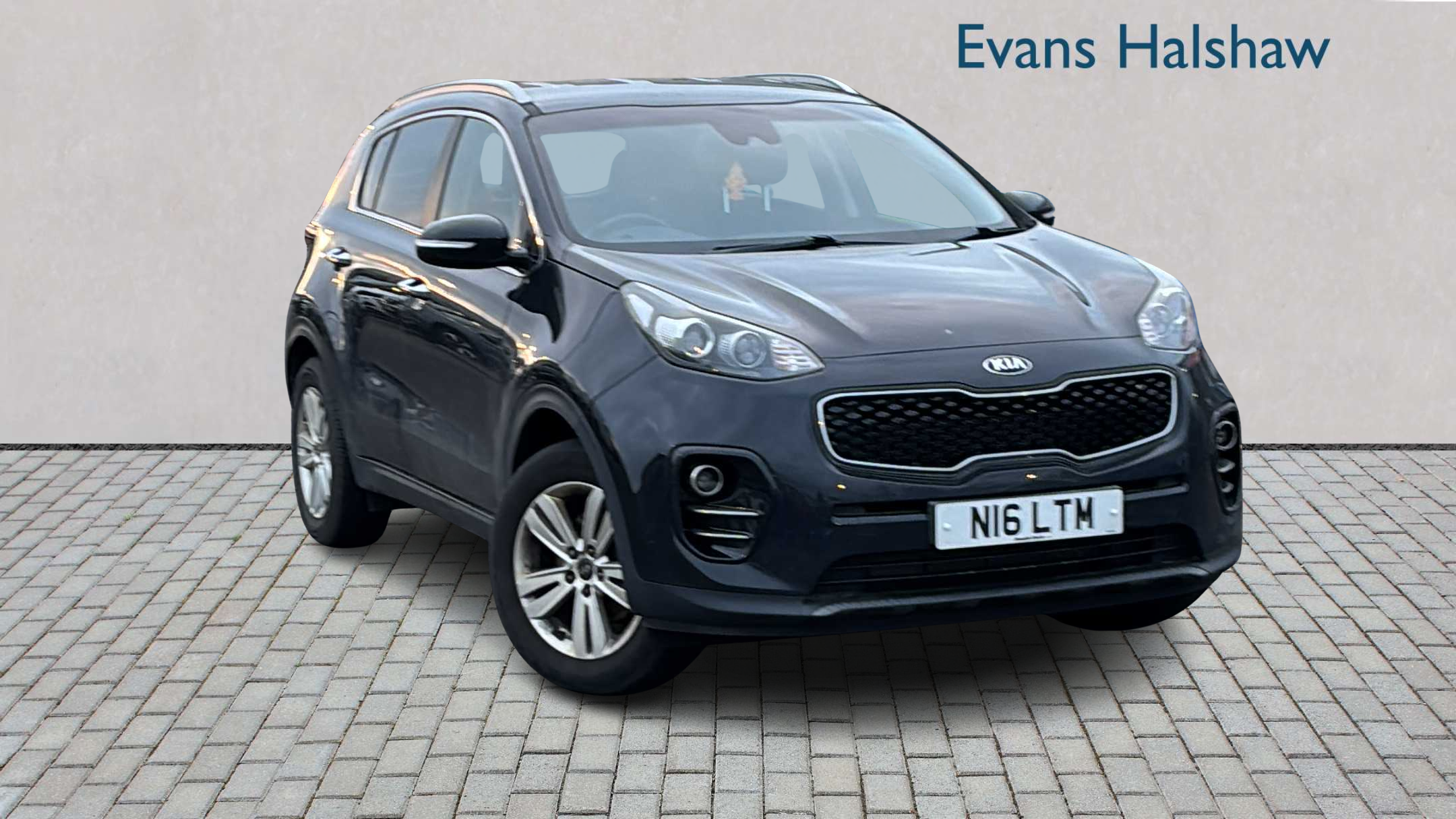 Main listing image - Kia Sportage