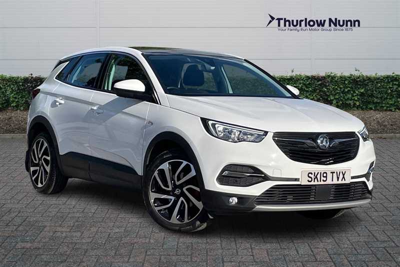 Main listing image - Vauxhall Grandland X