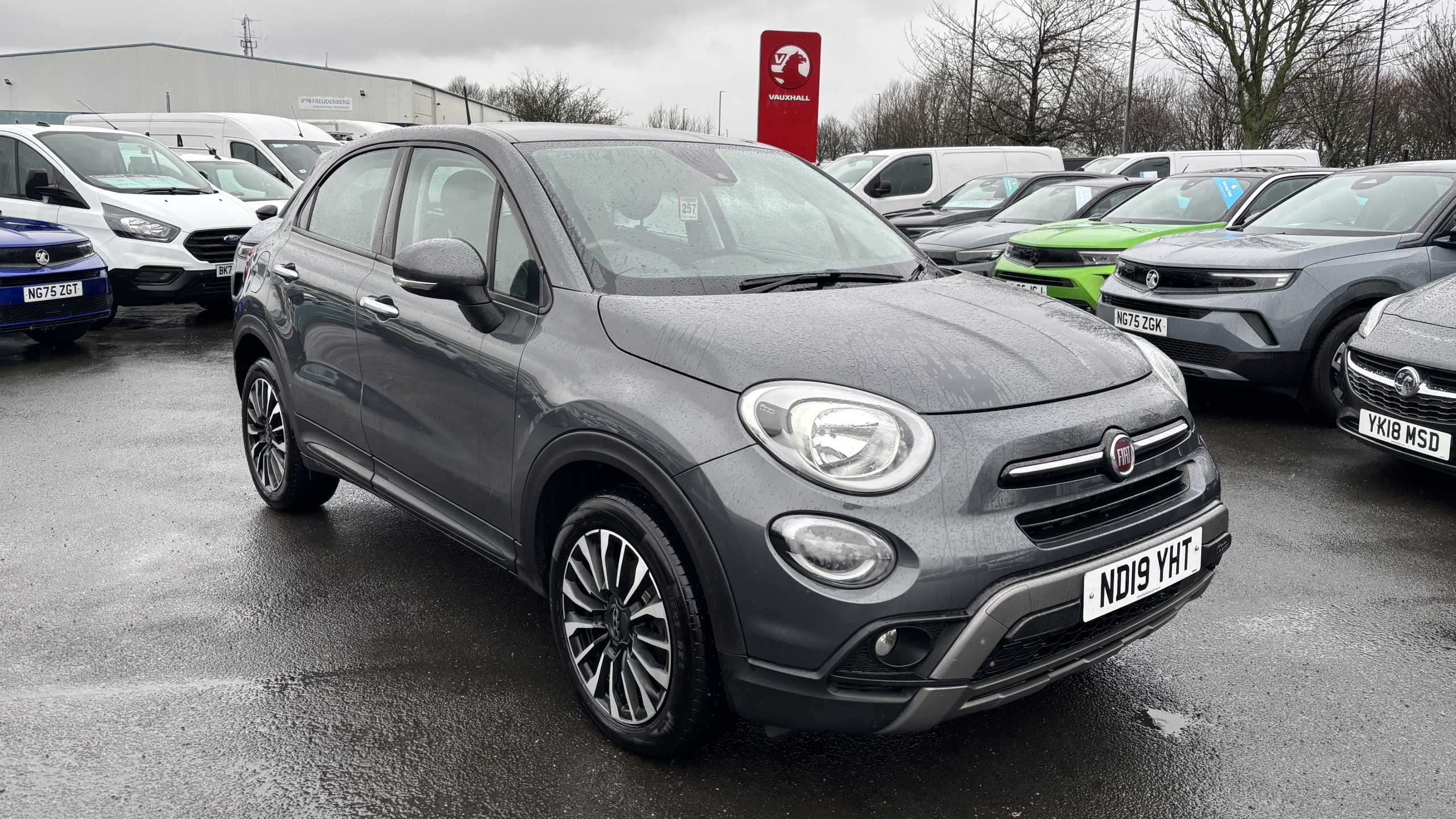 Main listing image - Fiat 500X