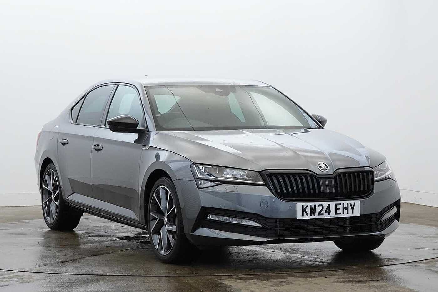 Main listing image - Skoda Superb