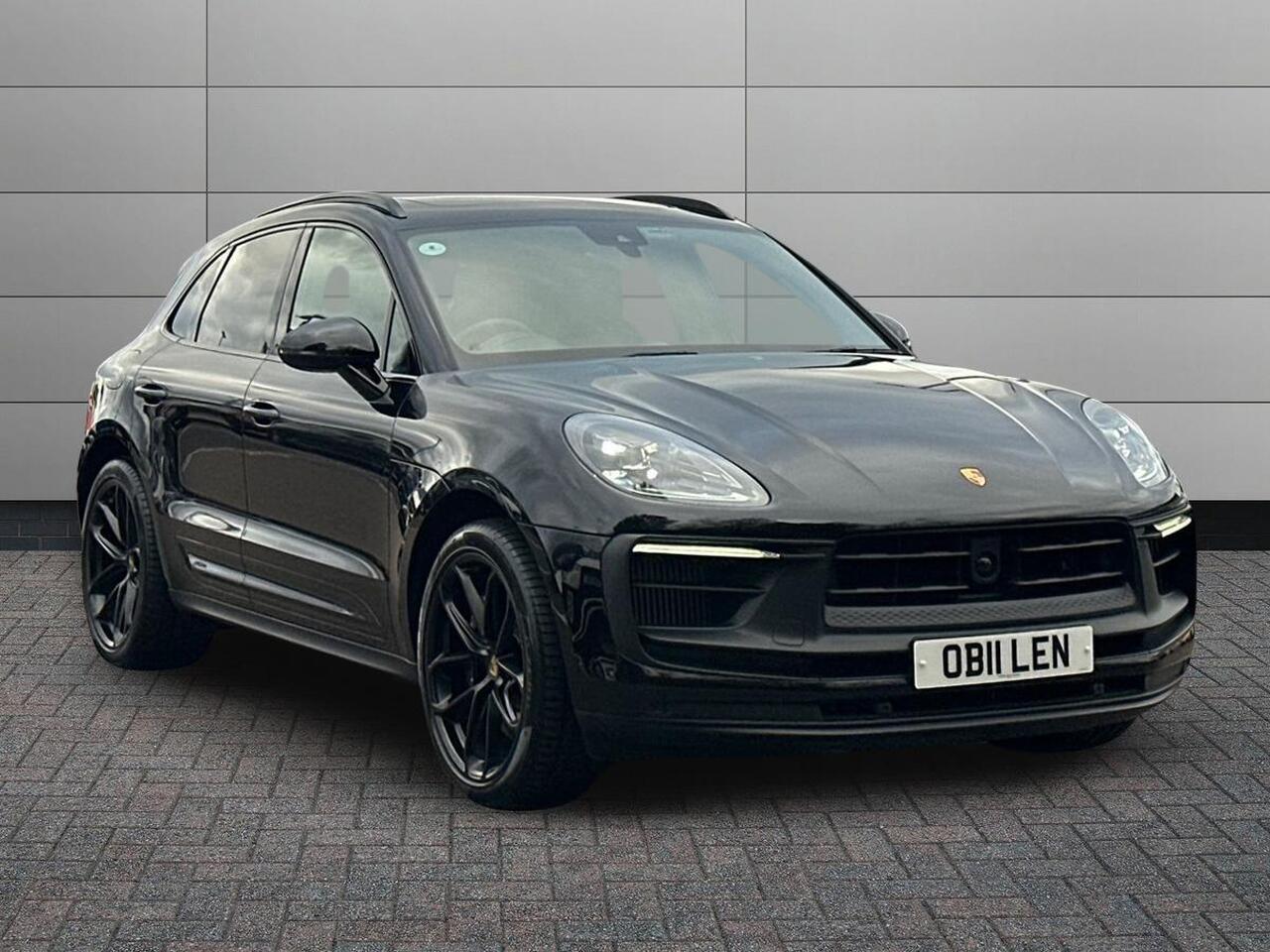 Main listing image - Porsche Macan