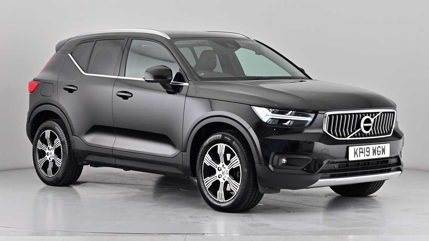 Main listing image - Volvo XC40