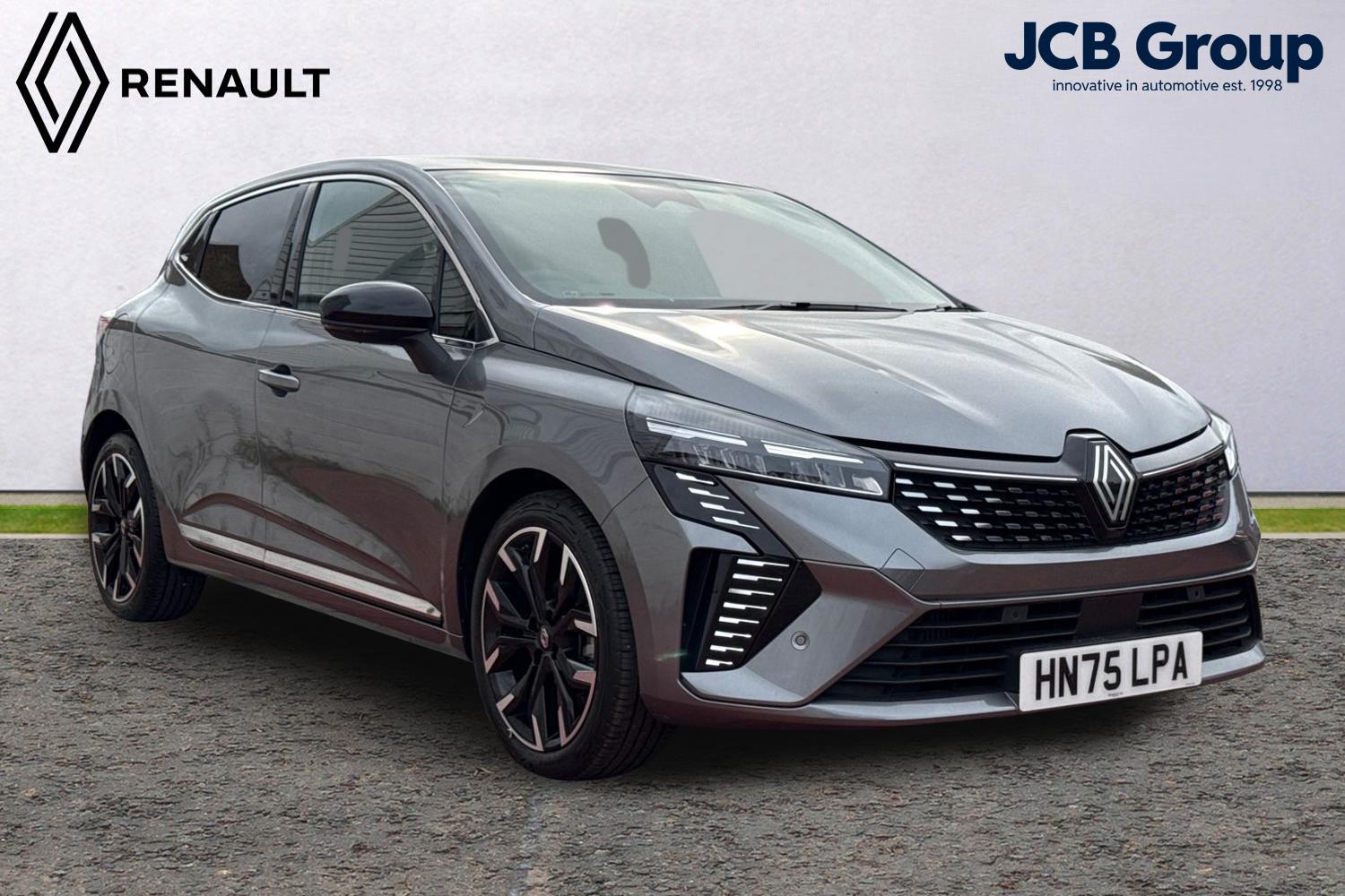 Main listing image - Renault Clio