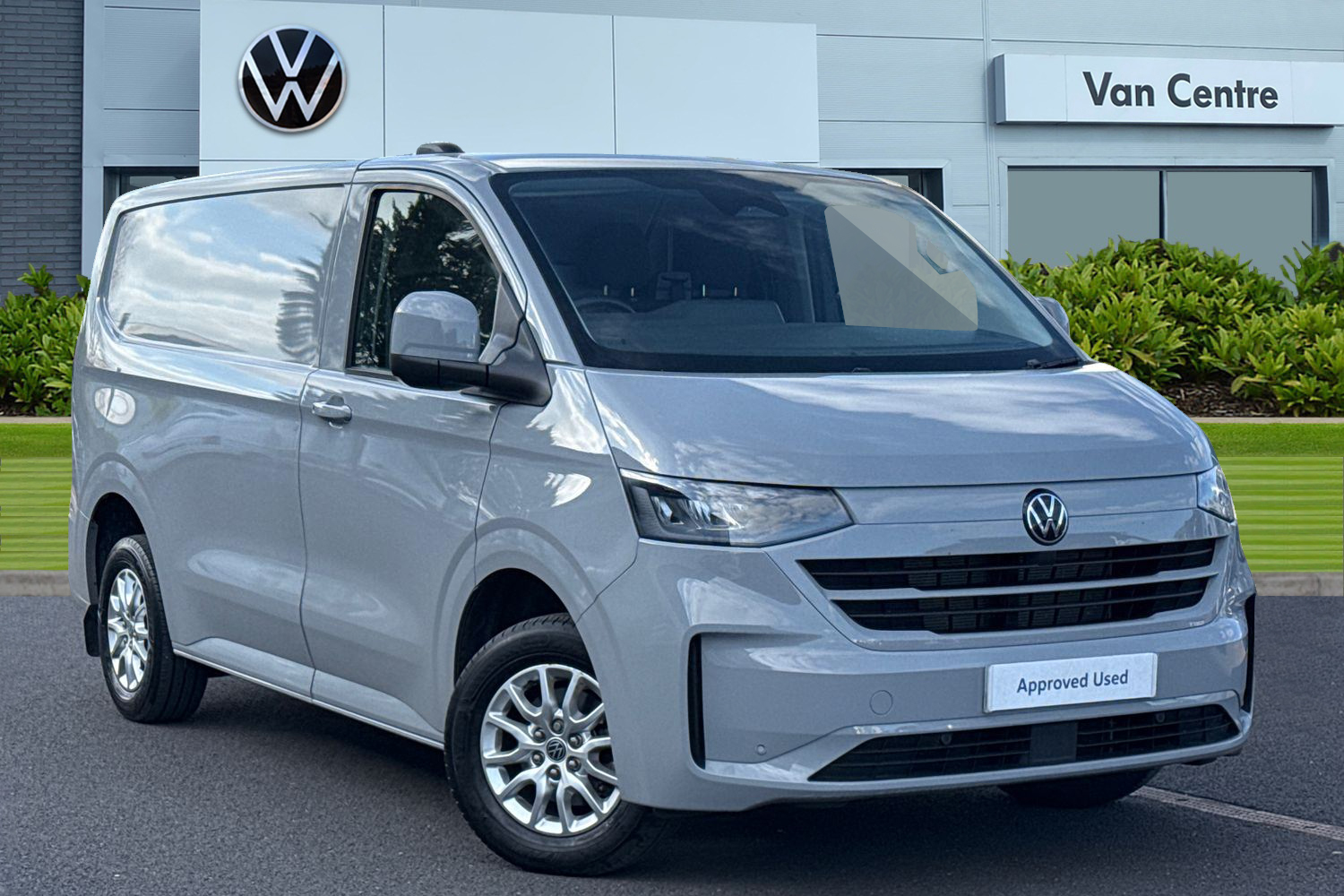 Main listing image - Volkswagen Transporter