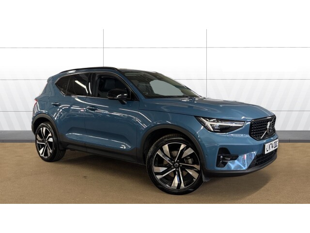 Main listing image - Volvo XC40