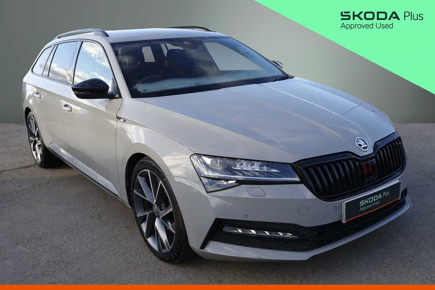 Main listing image - Skoda Superb Estate
