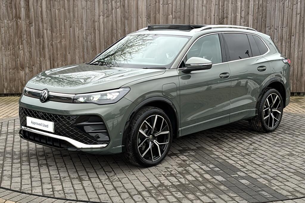 Main listing image - Volkswagen Tiguan