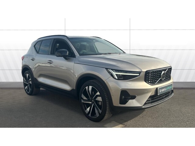 Main listing image - Volvo XC40