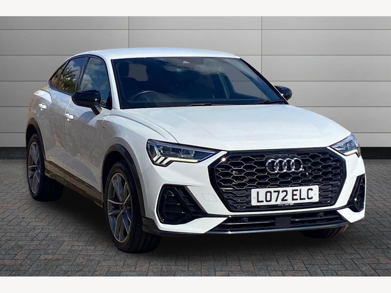 Main listing image - Audi Q3