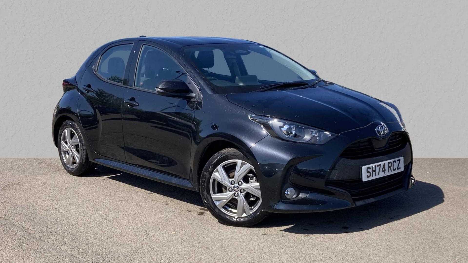 Main listing image - Toyota Yaris