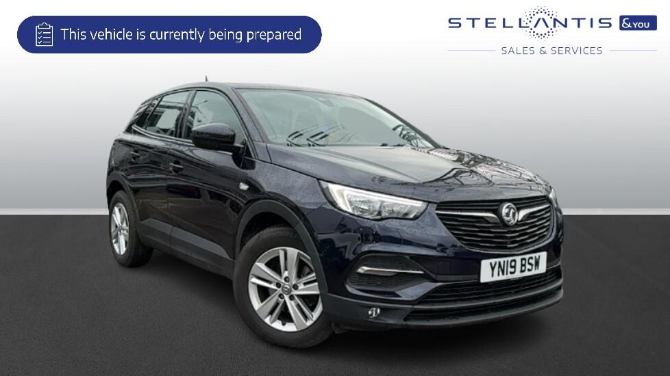 Main listing image - Vauxhall Grandland X