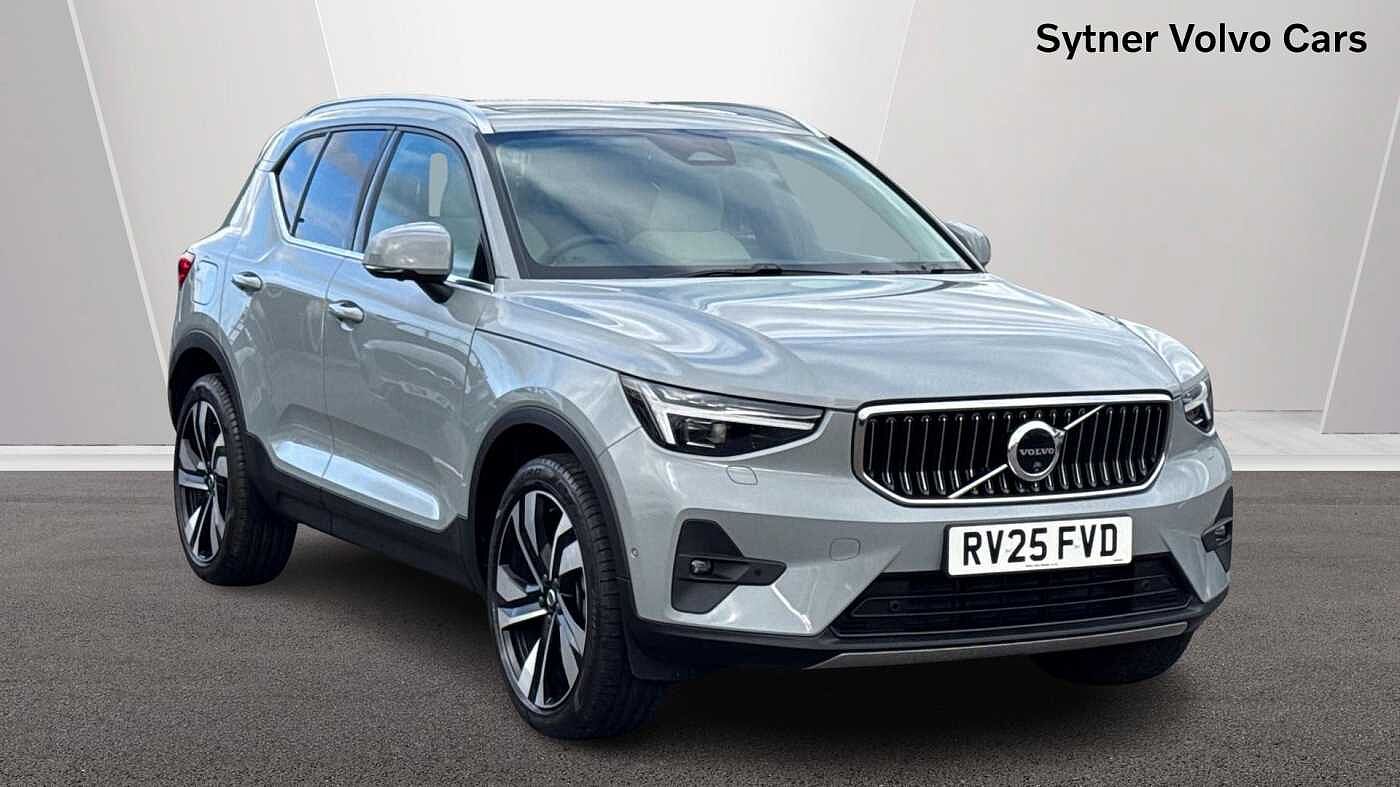 Main listing image - Volvo XC40