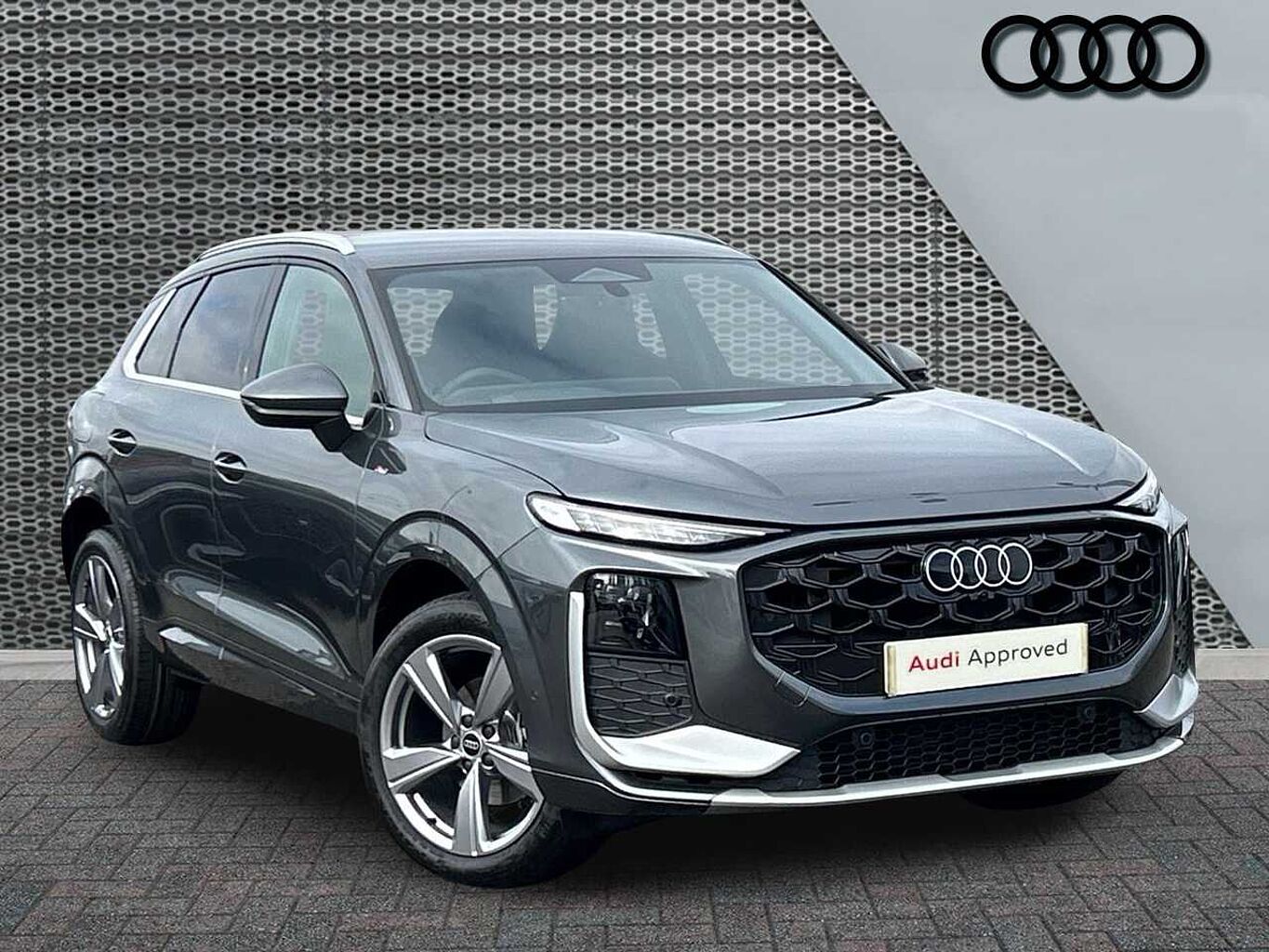 Main listing image - Audi Q3