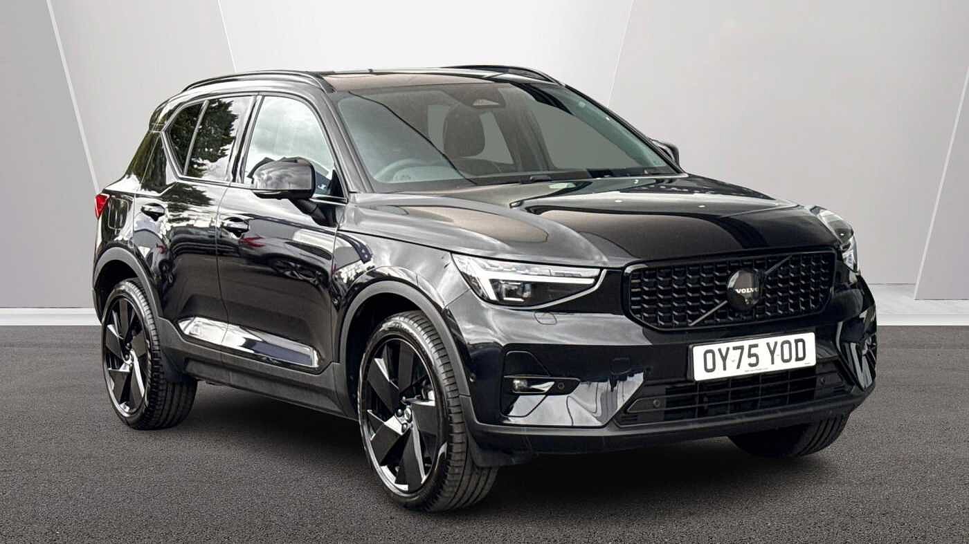 Main listing image - Volvo XC40