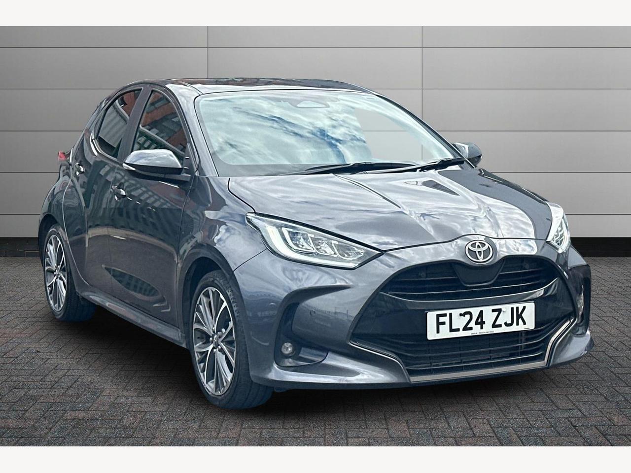 Main listing image - Toyota Yaris