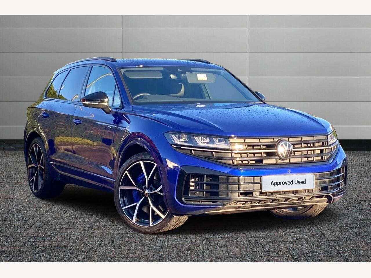 Main listing image - Volkswagen Touareg