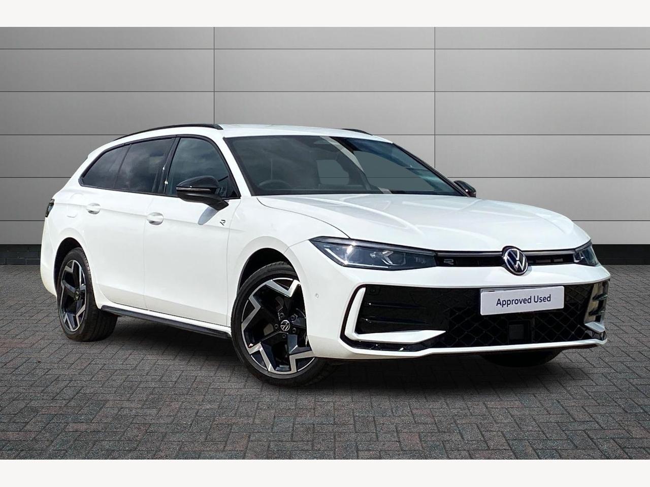 Main listing image - Volkswagen Passat Estate
