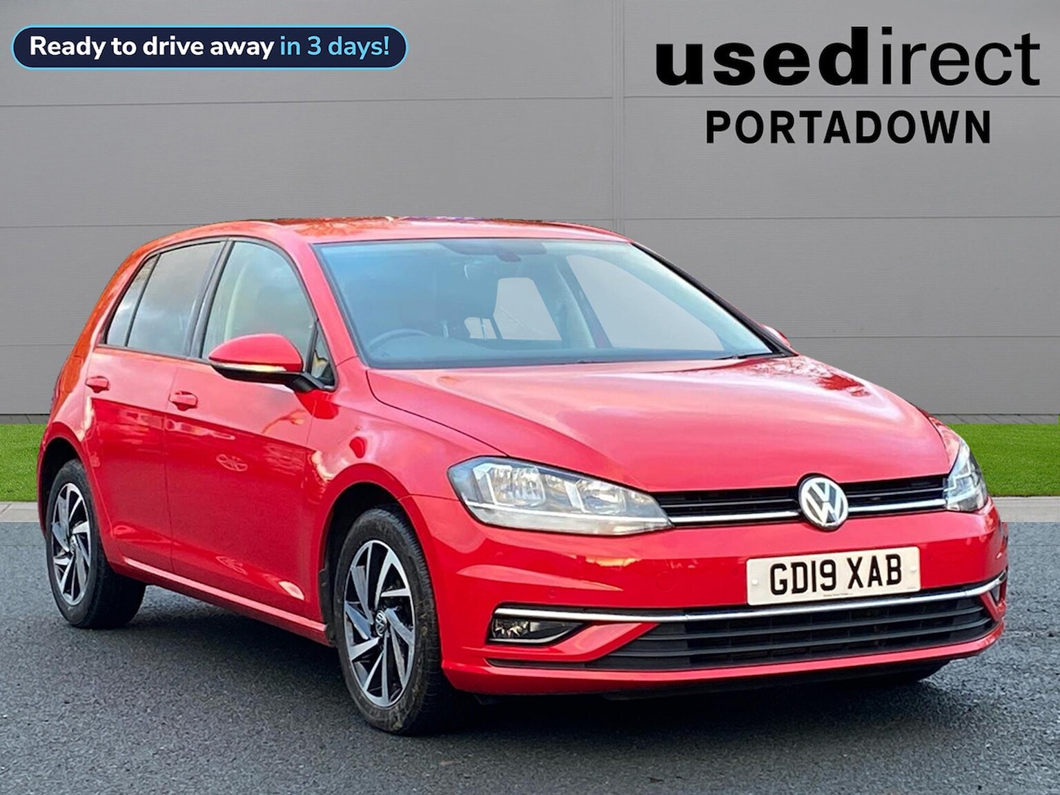 Main listing image - Volkswagen Golf