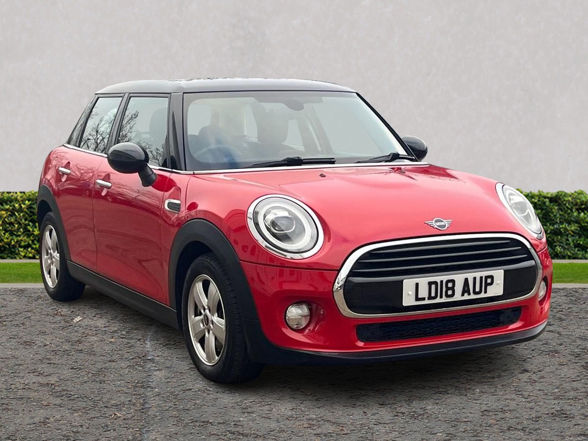 Main listing image - MINI Hatchback 5dr