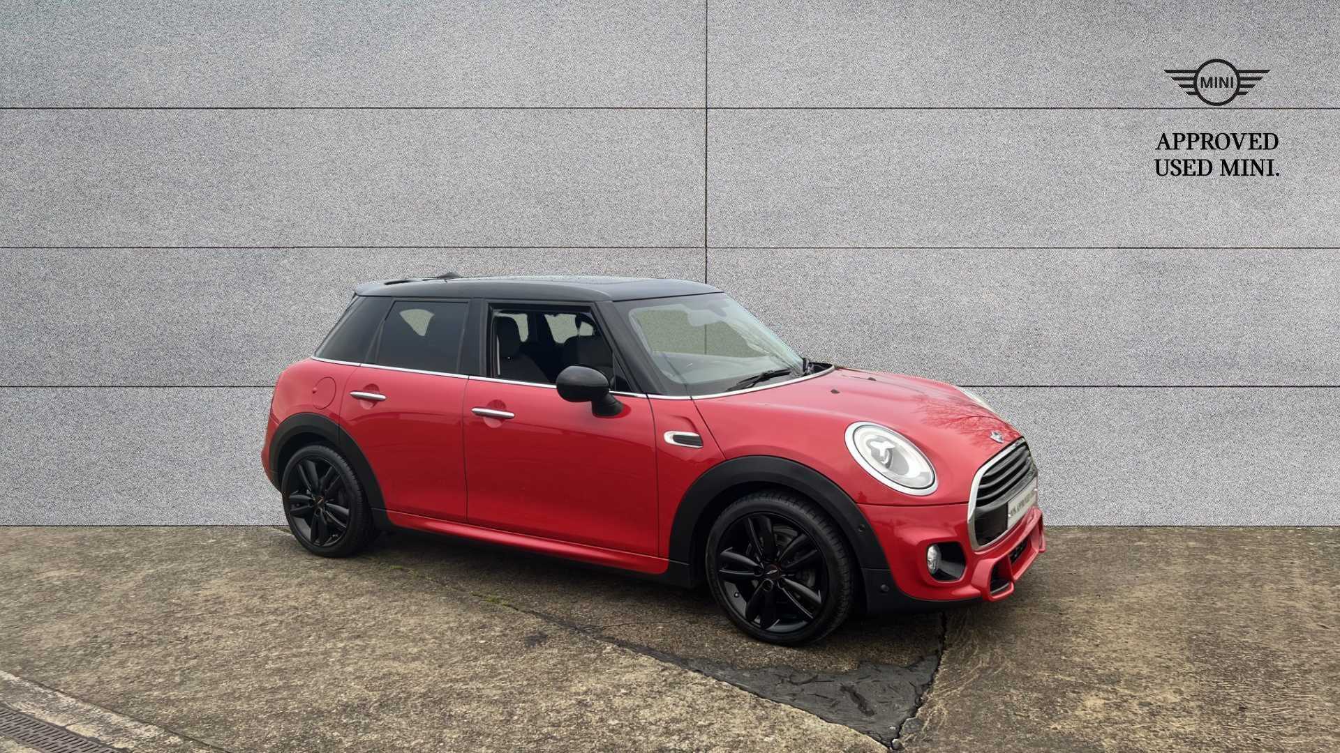 Main listing image - MINI Hatchback 5dr