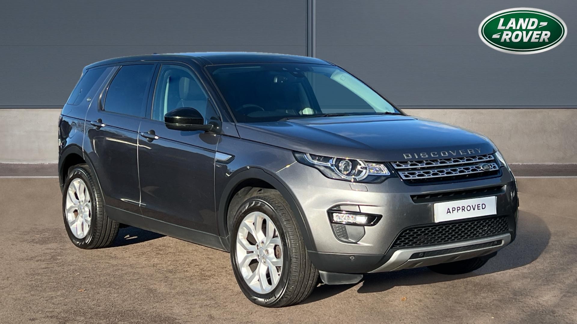 Main listing image - Land Rover Discovery Sport