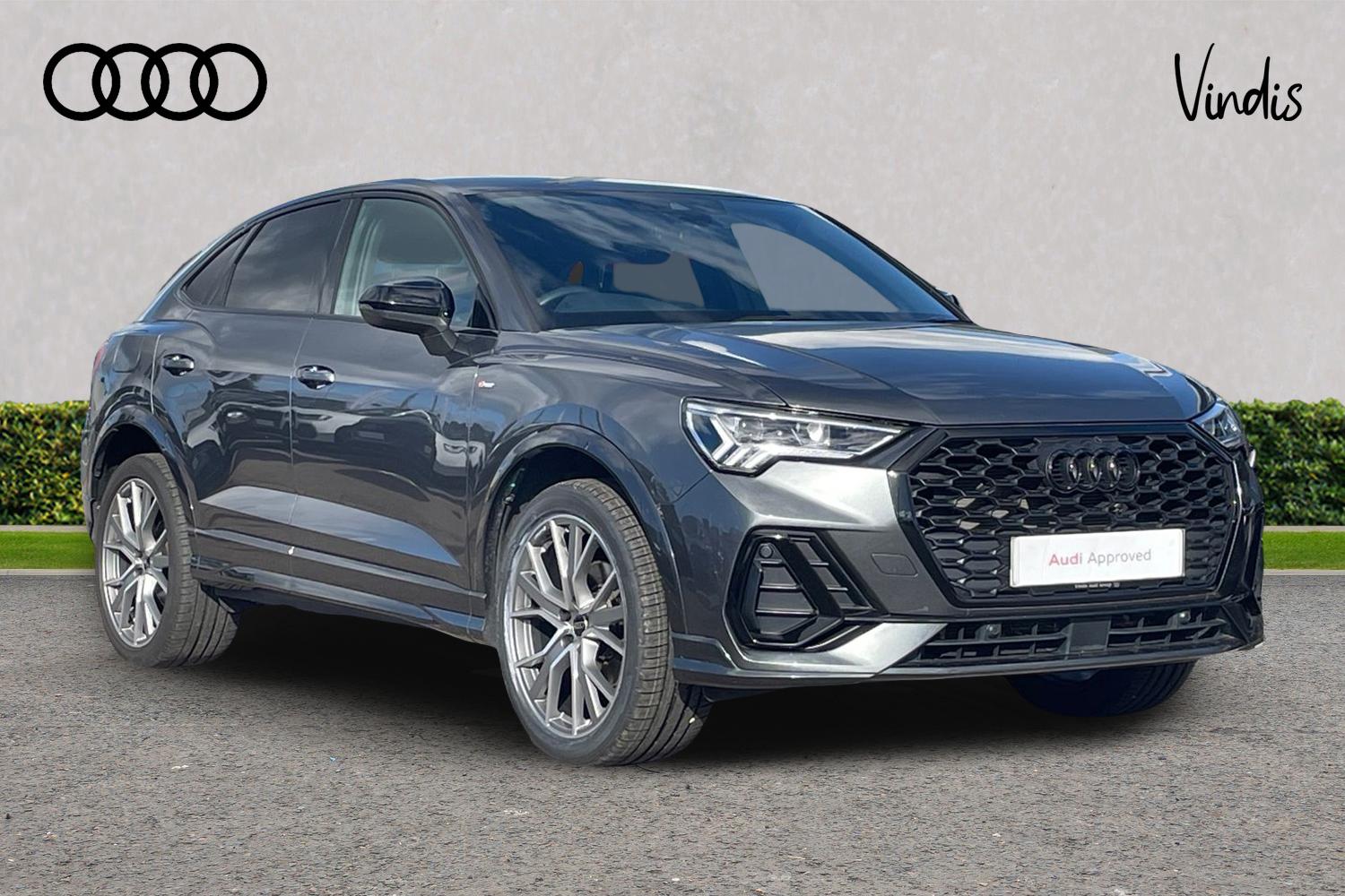 Main listing image - Audi Q3