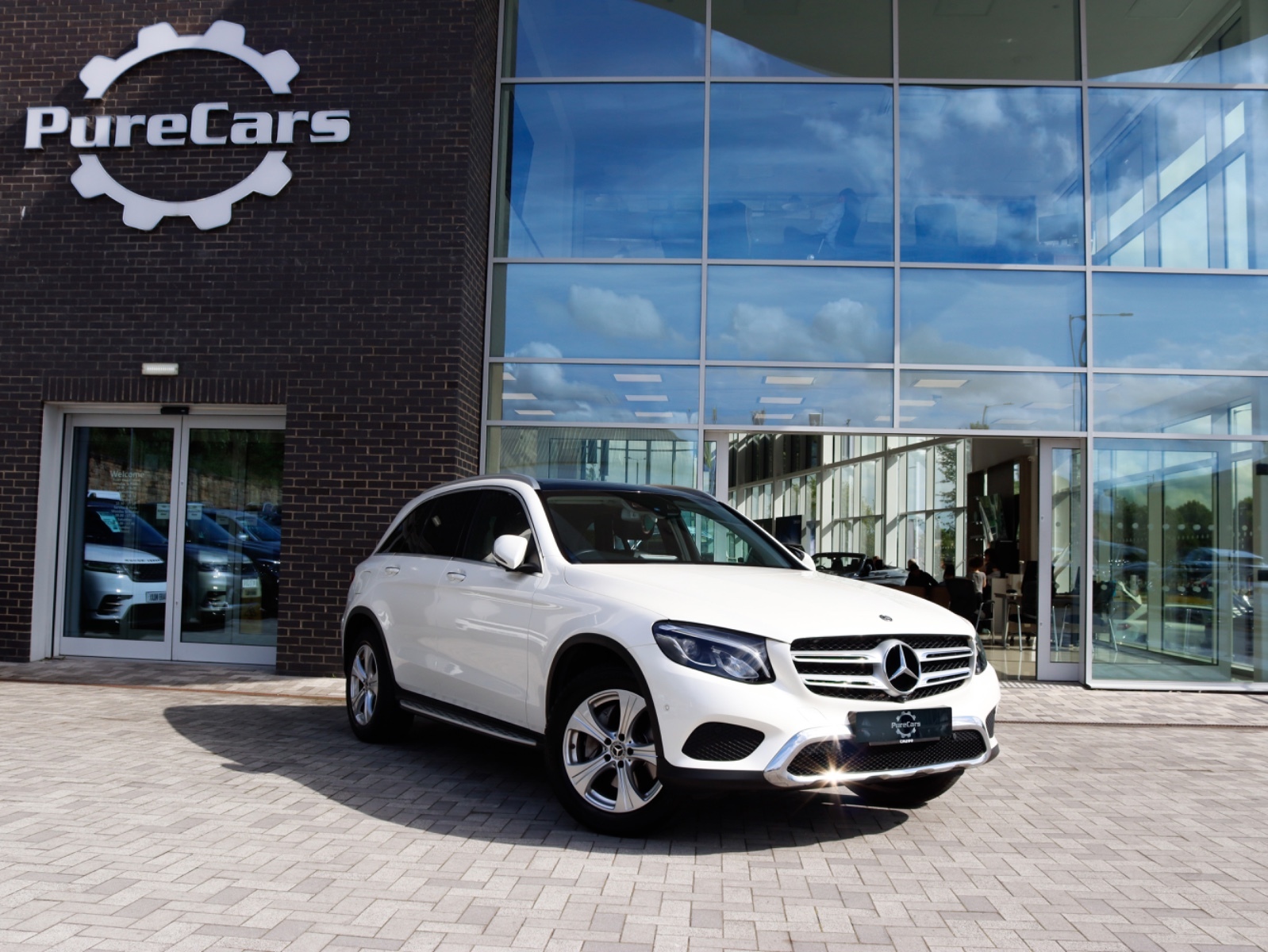 Main listing image - Mercedes-Benz GLC