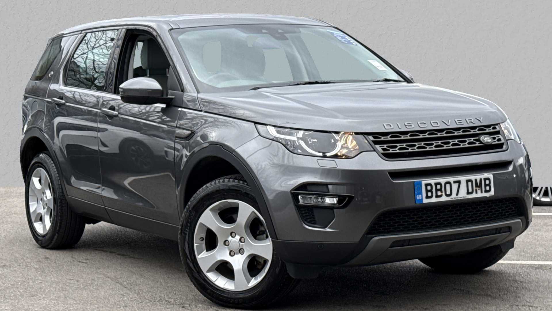 Main listing image - Land Rover Discovery Sport