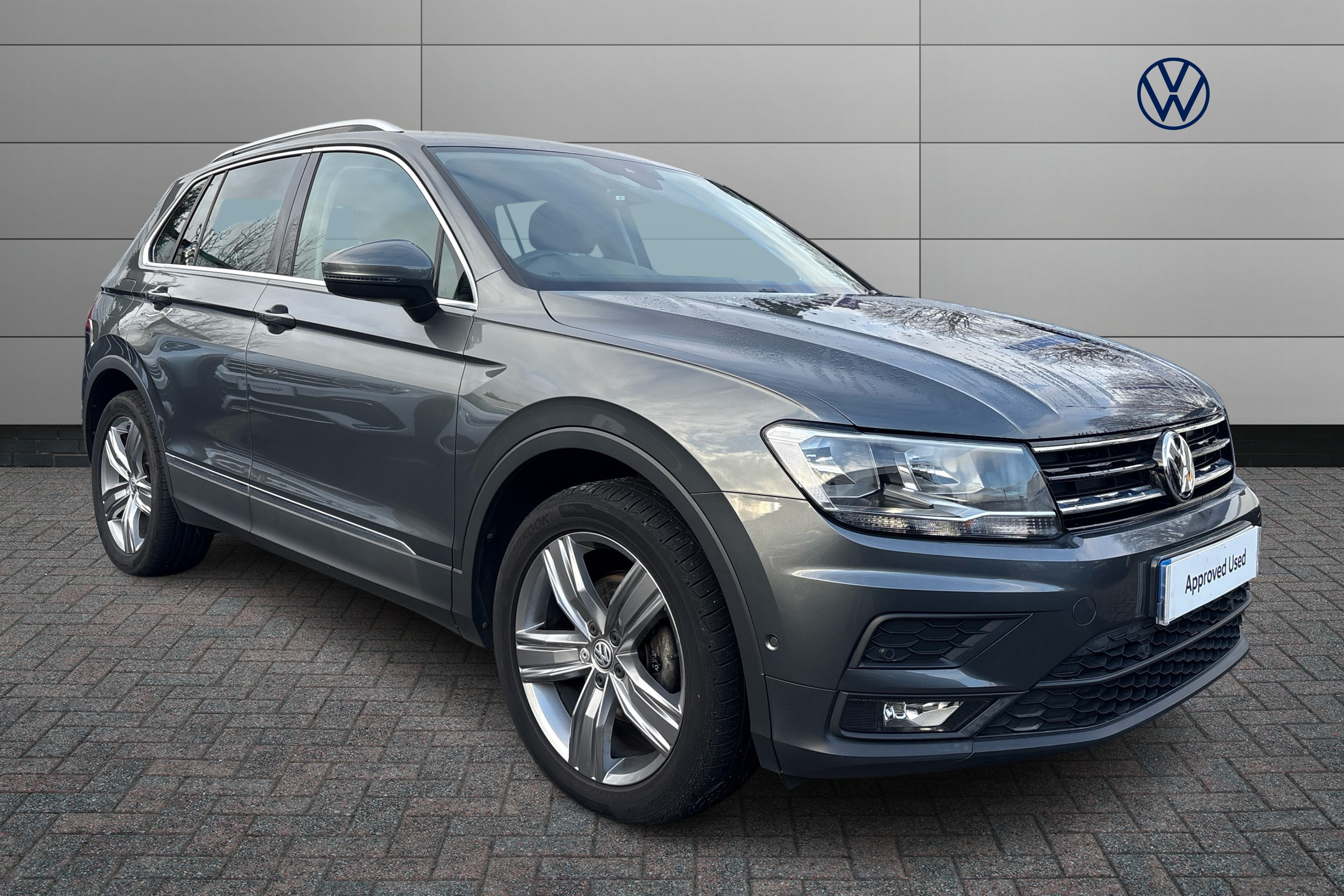 Main listing image - Volkswagen Tiguan
