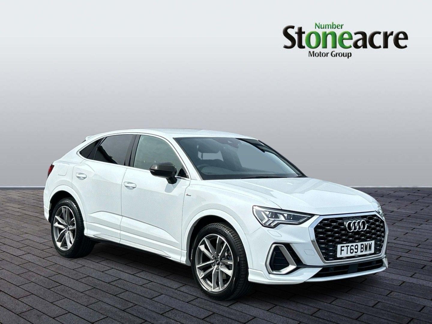 Main listing image - Audi Q3