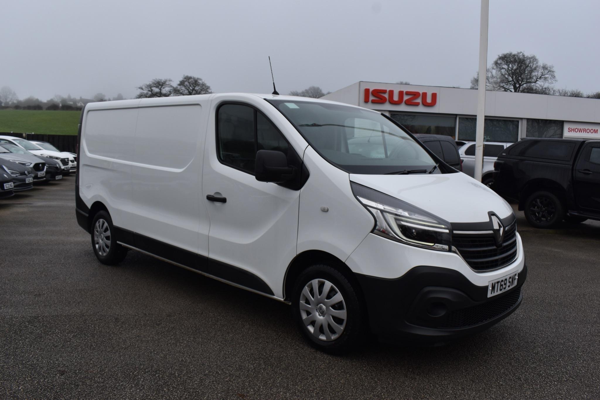 Main listing image - Renault Trafic